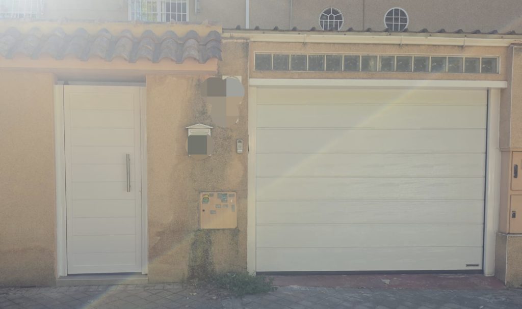 DESPUÉS puerta seccional Hörmann en Rivas Vaciamadrid